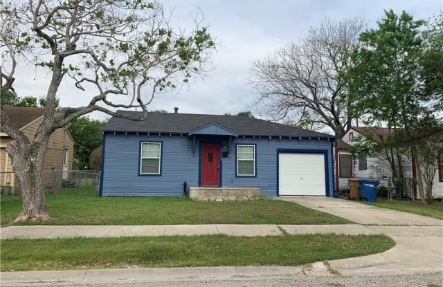 2825 Sarita St - 2825 Sarita Street, Corpus Christi, TX 78405