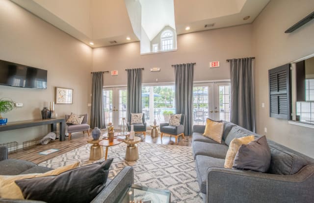 Oakbrook Village Gallery 4