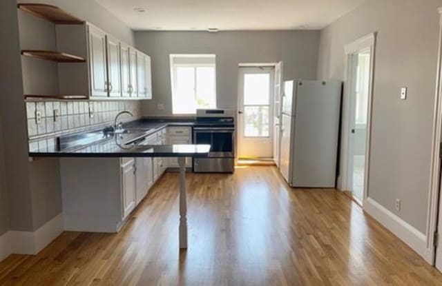 805 E. 4th 3 - 805 East Fourth Street, Boston, MA 02127