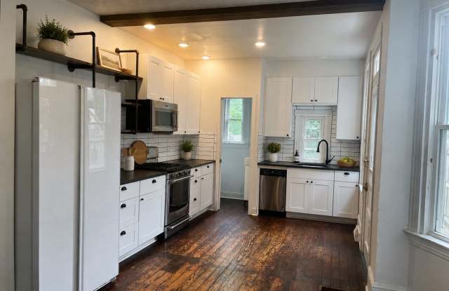Beautiful 5 Bedroom 2.5 bath Single Family Home in Prime Chestnut Hill Location! photos photos