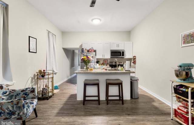 954 SHACKAMAXON STREET photos photos