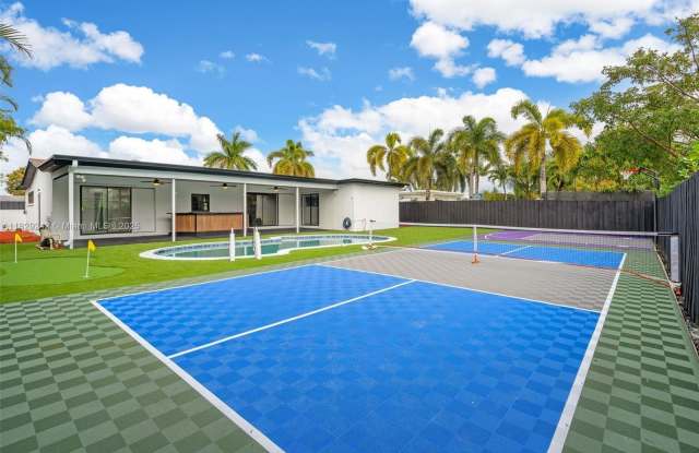 5230 Tyler St photos photos