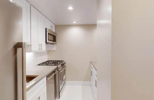 378 Greenwich St. photos photos