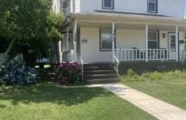 104 MCCLELLAND AVE photos photos