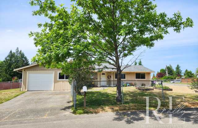 Earthy Warm and Inviting 3-Bd Rambler photos photos