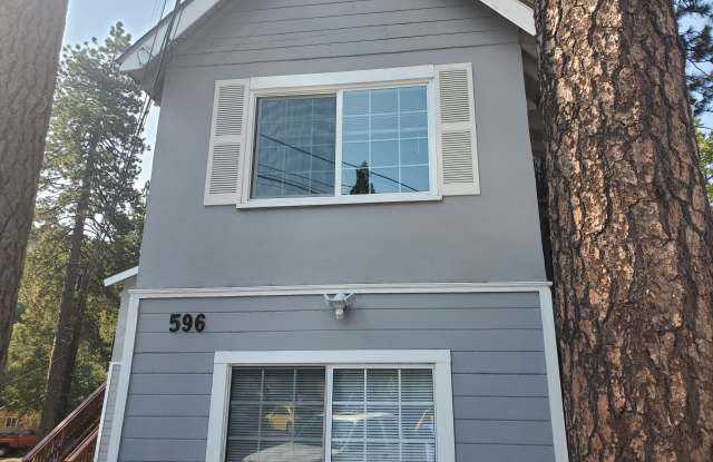 596 Friendly Ln Gallery 1