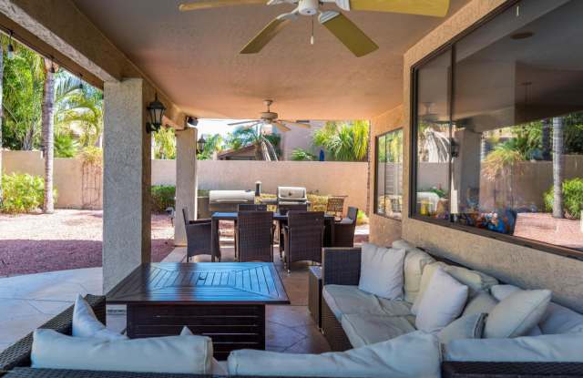 5804 E SANDRA Terrace Gallery 3