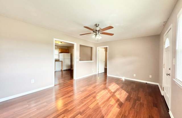 3 Bedroom Duplex off Alamance Church Road Gallery 3