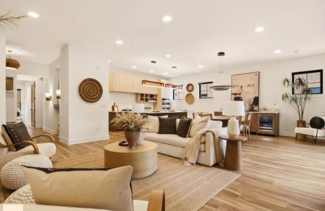 728 Pawnee Rd#200 Gallery 3