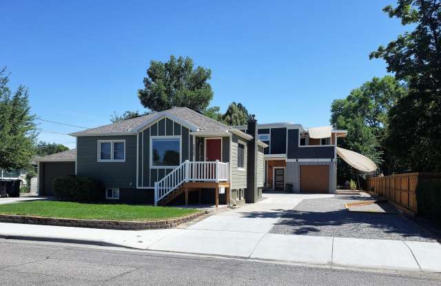 Recently Re-modeled 3 Bedroom Home! photos photos