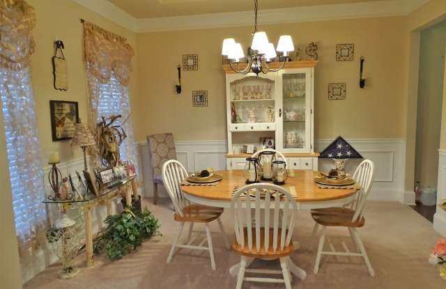 6388 Lemongrass Drive Gallery 3