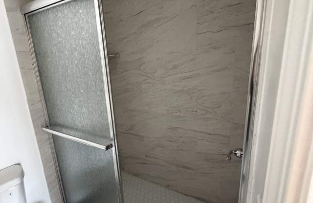 220 Derry Road photos photos