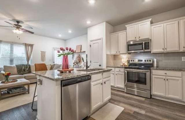 2461 Bayrose Circle photos photos