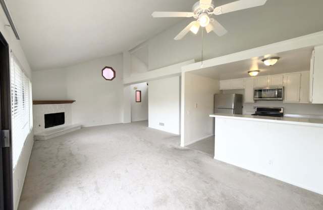 Two-Story Townhome in La Costa! Gallery 4