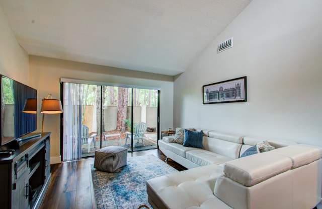 212 Wood Dale Drive Gallery 3