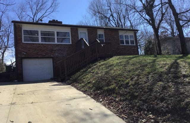 15 E Whittier Street - 15 East Whittier Street, Claycomo, MO 64119