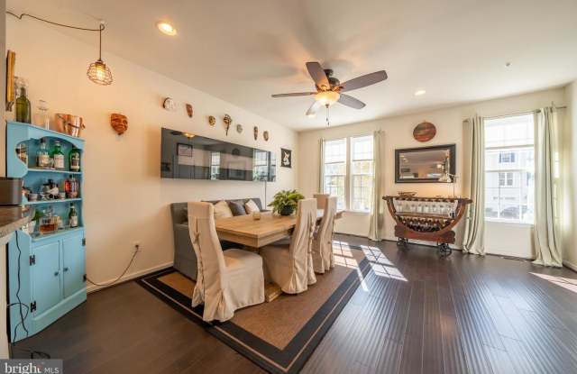 1827 Honeysuckle Ct Gallery 4