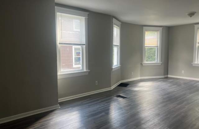 737 Wells Street Gallery 2