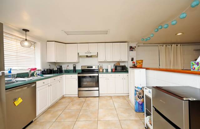 Cozy Home - 28 Davie Circle, Chapel Hill, NC 27514