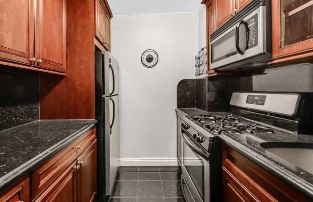 6945 108th St Apt 2J - 69-45 108th Street, Queens, NY 11375