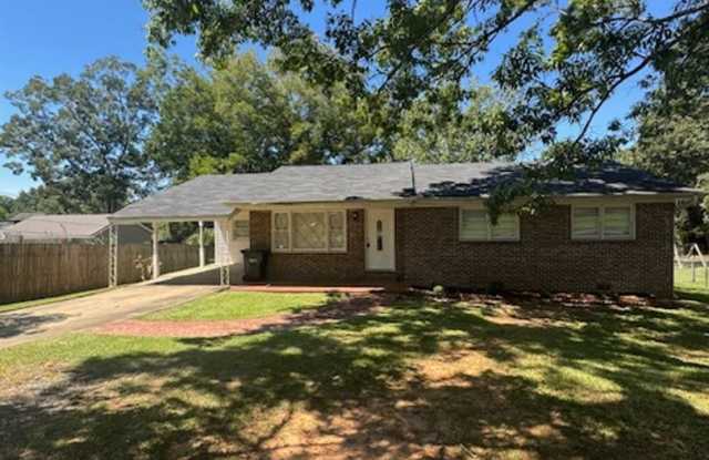 310 13th Avenue Lanett AL, 36863 photos photos