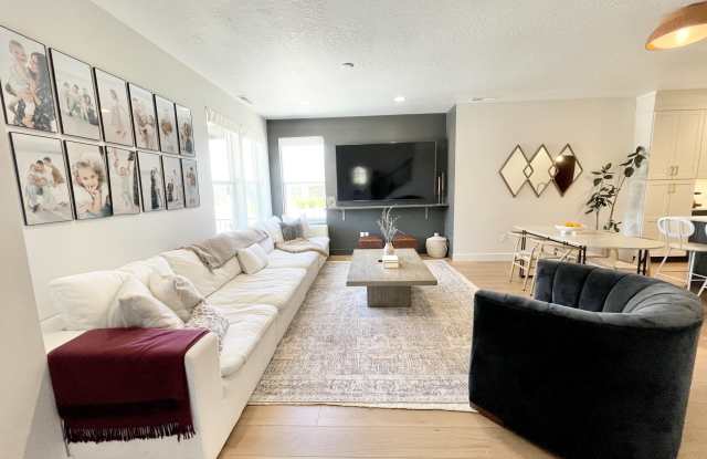 714 W Claystone Dr Gallery 4