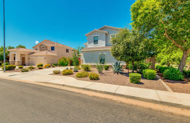4420 S VENETO -- Gallery 2