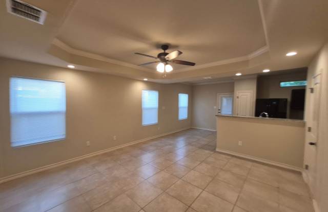 7026 Lakeview Dr. #101, San Antonio, TX. 78244 Gallery 3