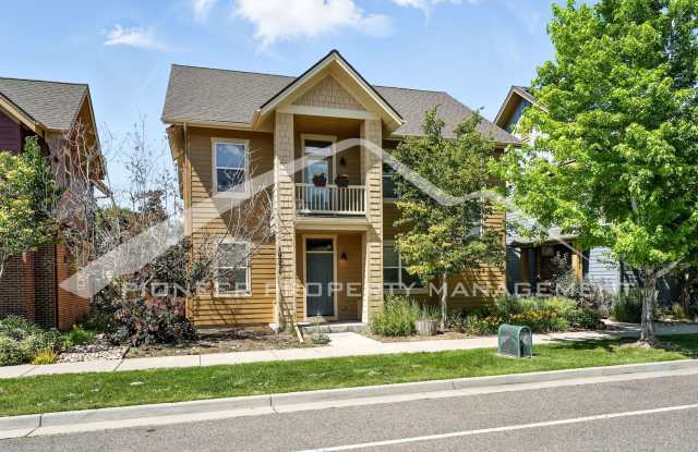 Cozy Townhome with Central AC and Washer/Dryer photos photos