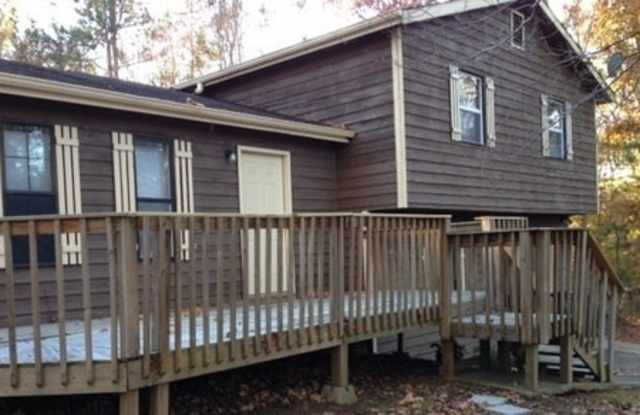 2577 Carol Circle Gallery 2