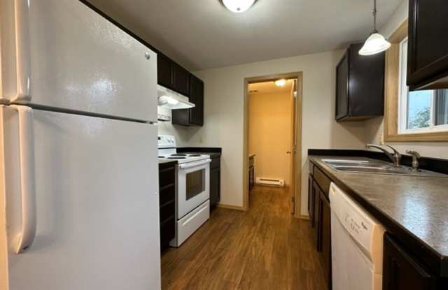 415 / 417 S Bowdish Rd - 417 South Bowdish Road, Spokane Valley, WA 99206