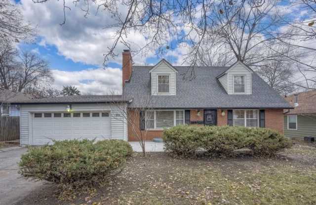 7711 Grand Avenue photos photos