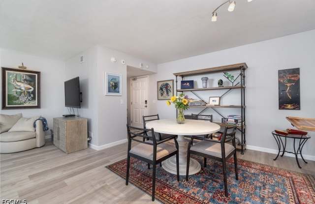 2810 Estero Boulevard Gallery 3