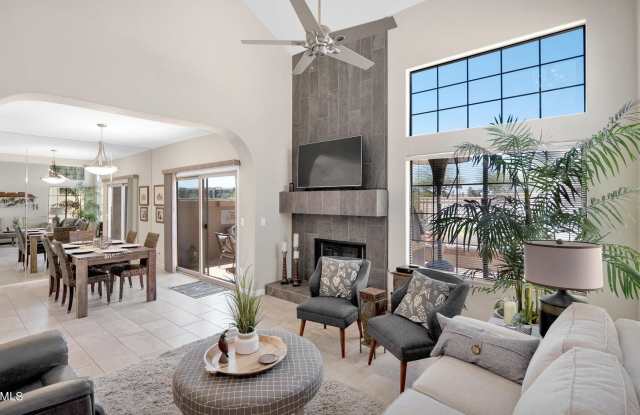 7708 E PEPPER TREE Lane photos photos