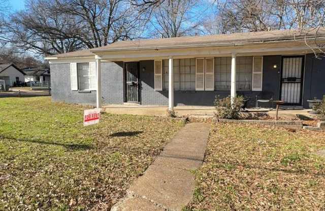 Very Nice Duplex in Berclair photos photos