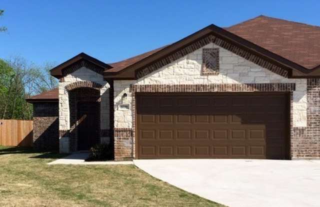 BEAUTIFUL 3 BEDROOM DUPLEX LOCATED IN WACO, TEXAS! photos photos