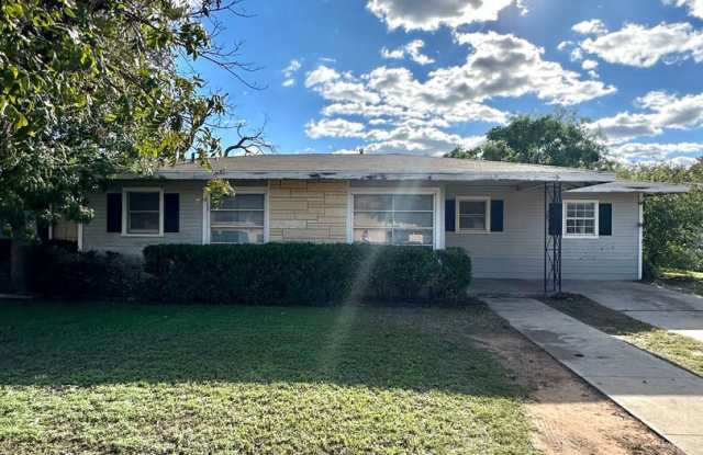 Coming in November - 4-Bedroom Home Steps From ASU Campus! - 2605 Dena Drive, San Angelo, TX 76904