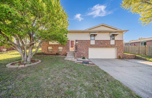 Please View 3D Virtual Walk-Through Before Scheduling a Showing photos photos