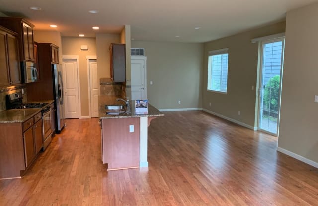 386 NE Denny Way - 386 Northeast Denny Way, Issaquah, WA 98029