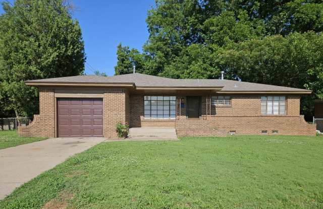 Updated (3) Bed/(1) Bath in Core Norman! photos photos