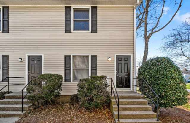 1626 Spring Garden Gallery 3