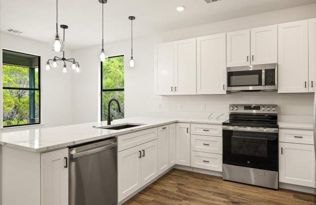 5714 Barkridge Drive Gallery 3