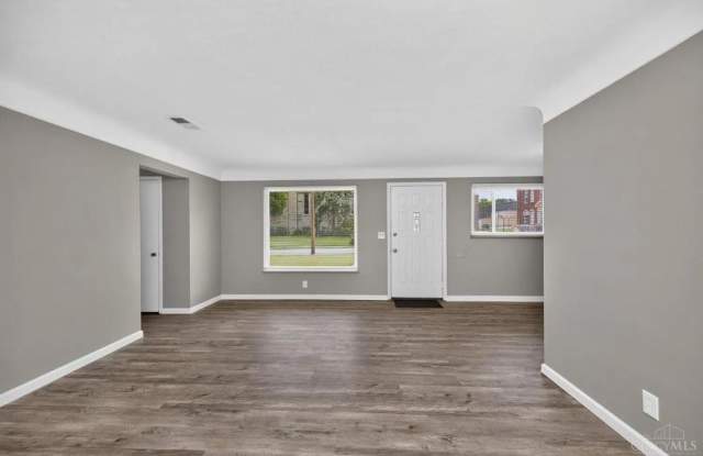 5845 Salvia Avenue Gallery 4