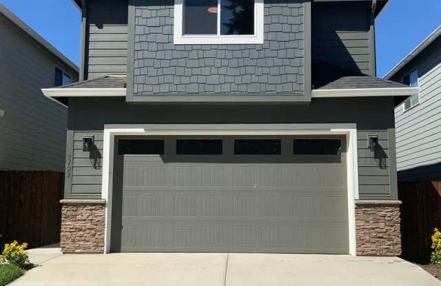 Immaculate 3B/2.5Ba Home in Ridgefield! Available 4/22! photos photos