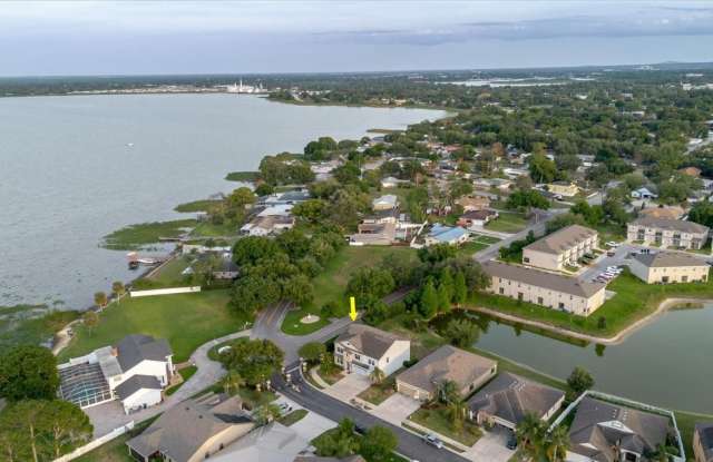 1389 HERITAGE LANDINGS Drive Gallery 3