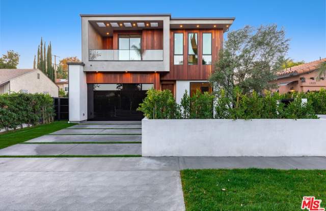 4631 Vesper Ave - 4631 Vesper Avenue, Los Angeles, CA 91403