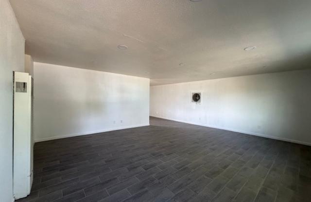3 Bedroom 2 Bathroom House Located in Grandview Gallery 4