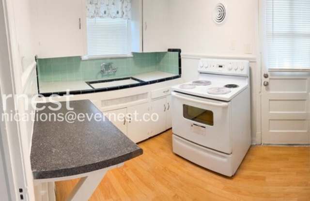 2704 Dellrose Avenue Gallery 3