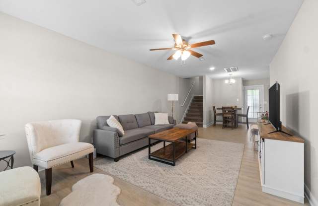 3 Bedroom 2 1/2 Bath Pet Friendly Home For Rent! photos photos