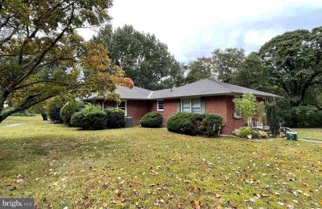 117 COURTLAND Drive unit: 4 - 117 Courtland Drive, Fredericksburg, VA 22401